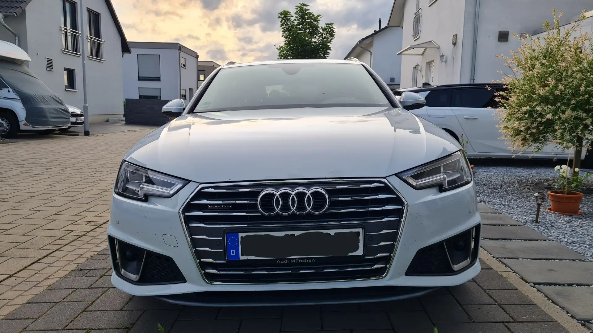 Audi A4 40 TDI quattro S Line Avant + Winterreifen Weiß - 2