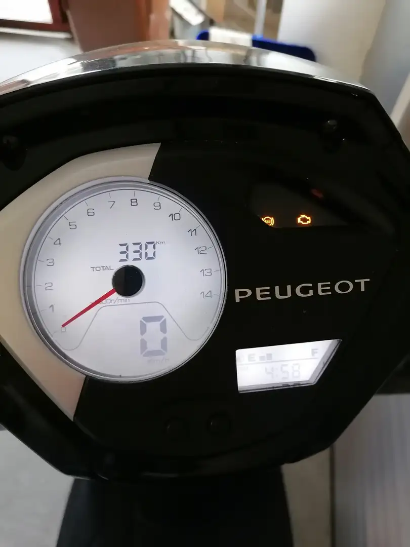 Peugeot Belville Peugeot Belville 200 / LX3 Negru - 1