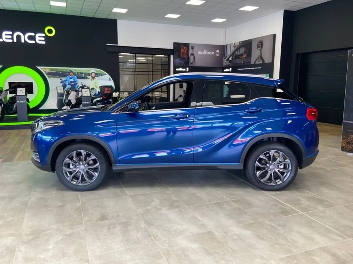 Seres Sonstige LUXE 120 kW (163ch) 1Â°Main Blau - 1