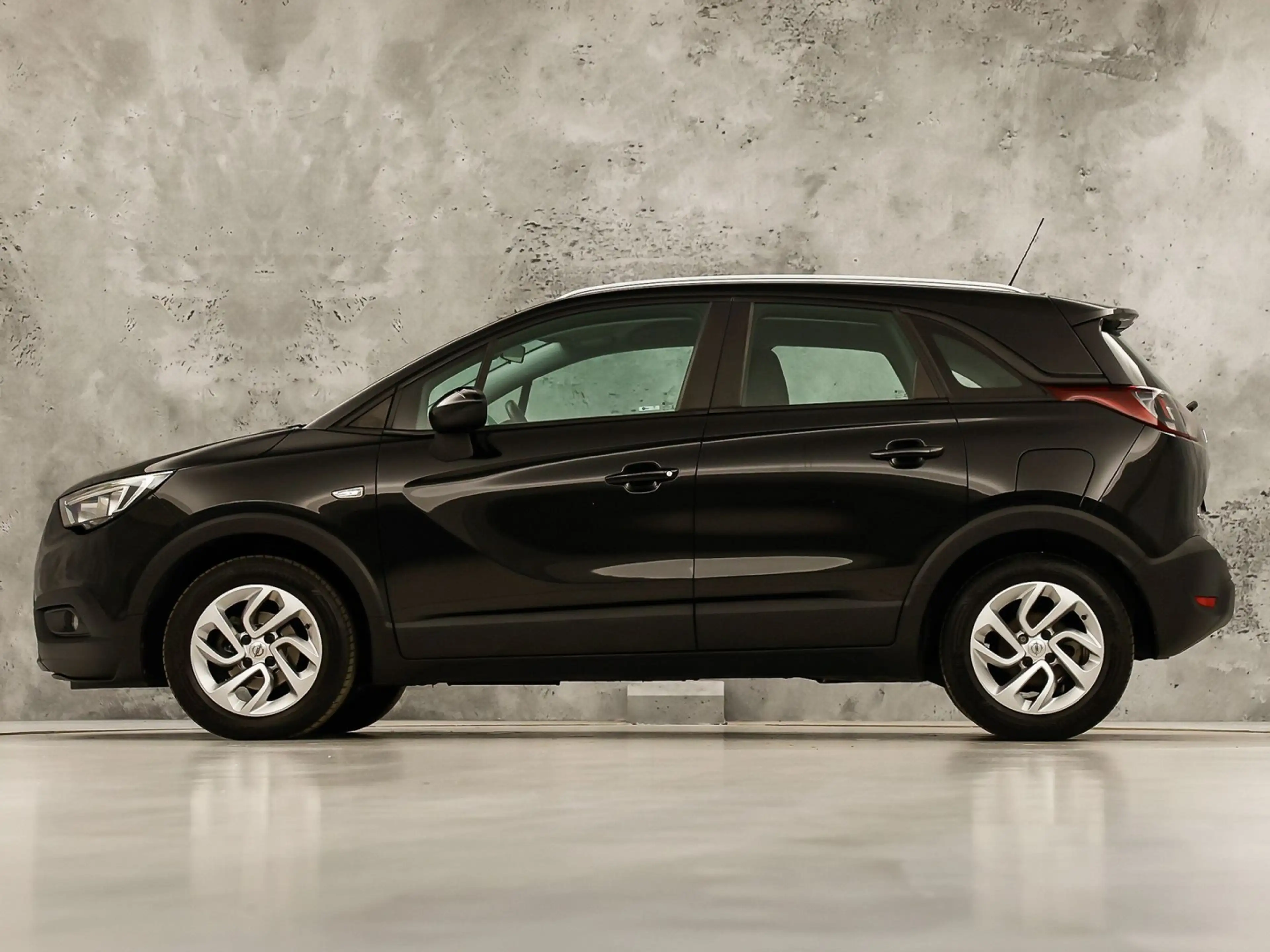 Opel Crossland 1.2 Sport (APPLE CARPLAY, GROOT NAVI, LM VELGEN, N — photo 2