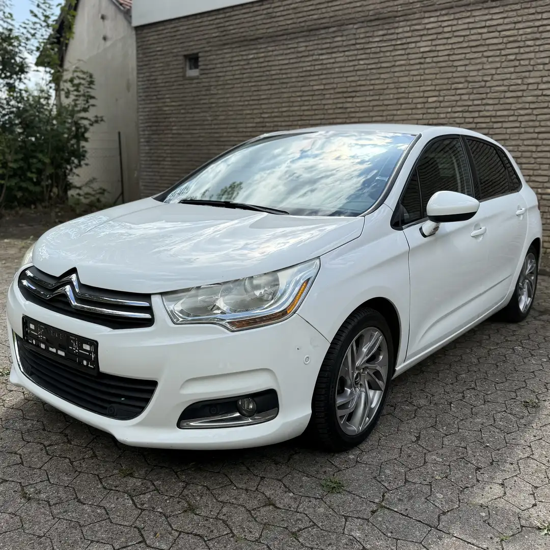 Citroen C4 VTi 120 Exclusive*2Hd*Massage*Navi*AHK*Voll Weiß - 1