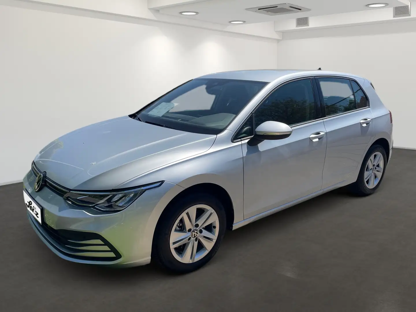 Volkswagen Golf VIII 1.0 TSI Life *LED*PARKSENSOR*SITZH* Zilver - 2