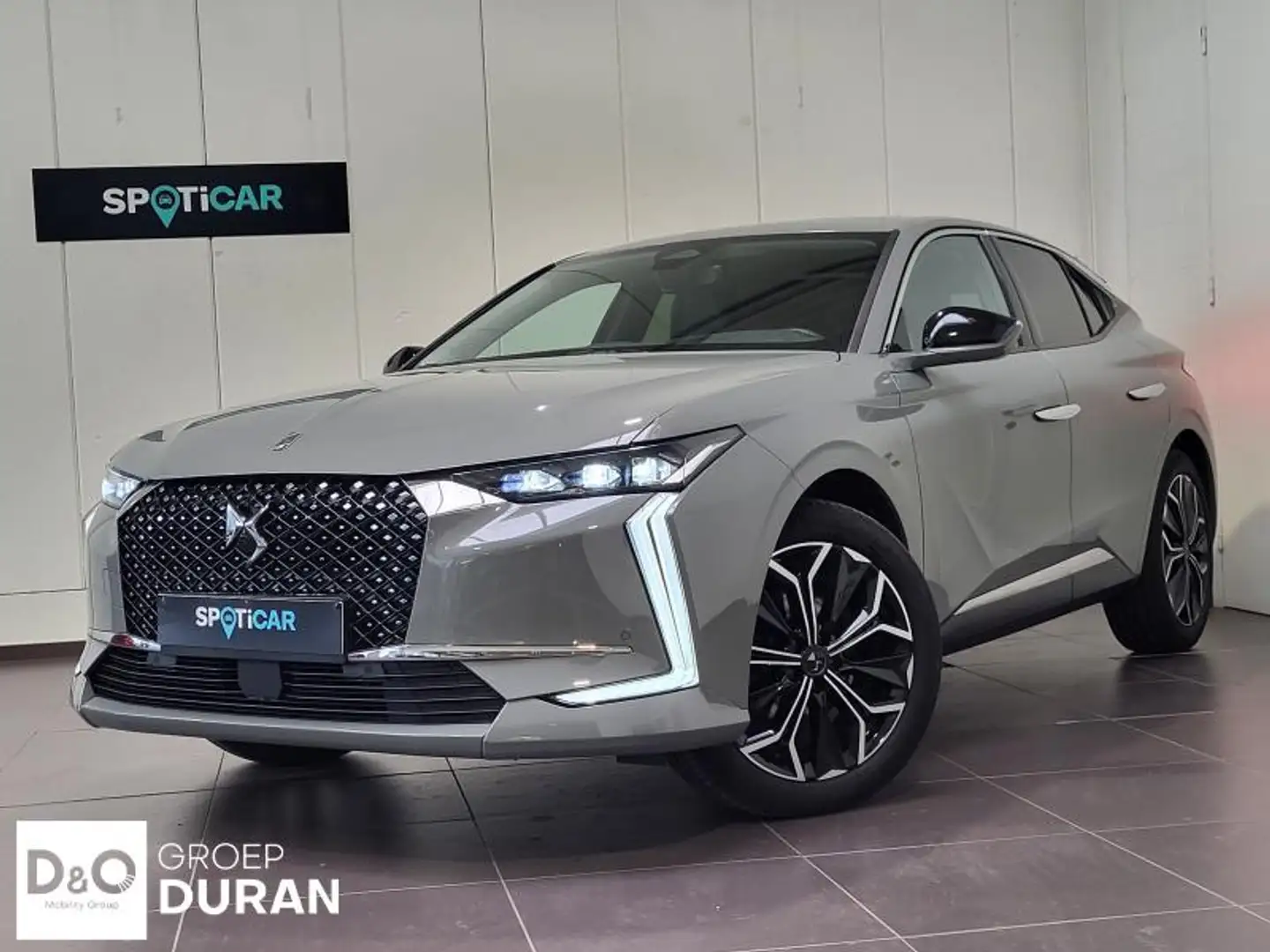 DS Automobiles DS 4 Rivoli 1.2 Turbo EAT8 Grau - 1