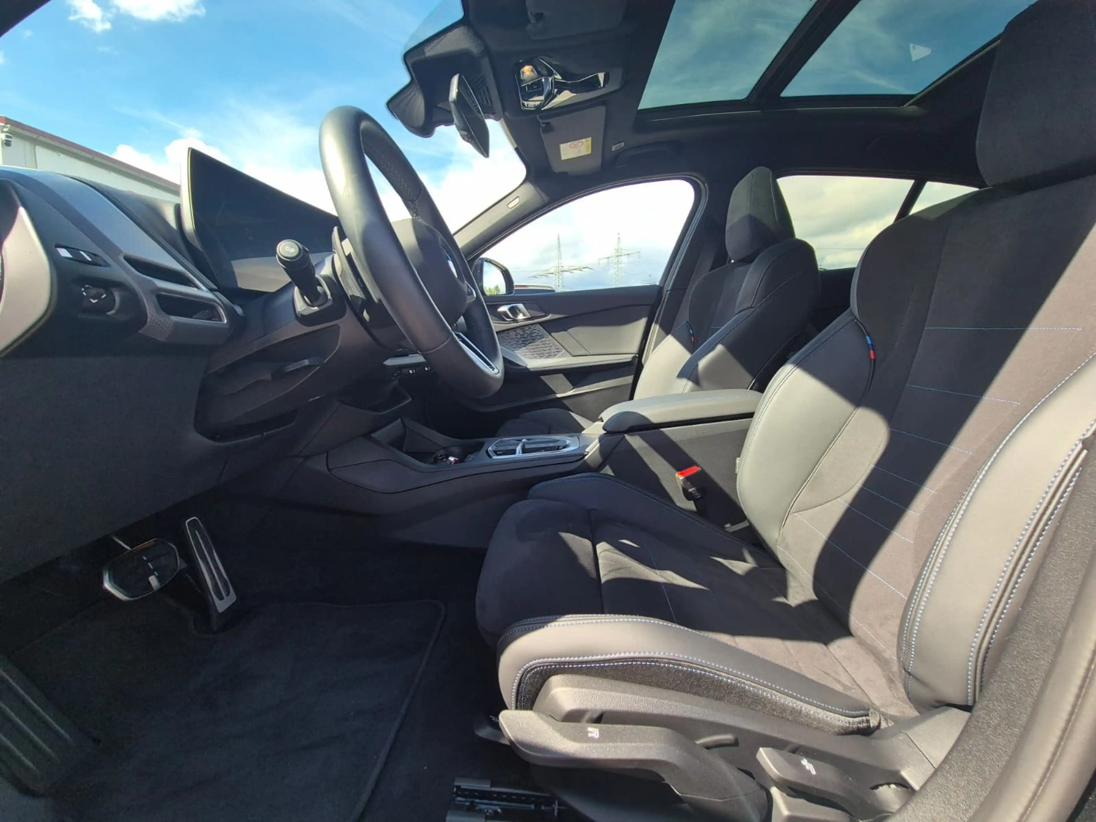 BMW 120 i M Sport Adaptiv LED*PANO*AHK*M Alcantara — photo 12