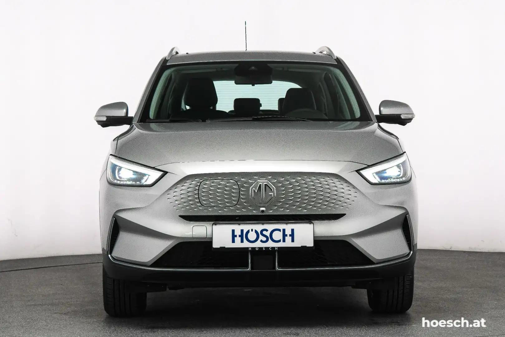 MG ZS EV Luxury 51 kWh NEUWAGEN GELEGENHEIT -40% Silber - 2
