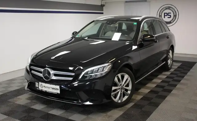 Mercedes-Benz C 300 T LED AHK DISTRONIC NAVI 2HAND 360° KAMERA