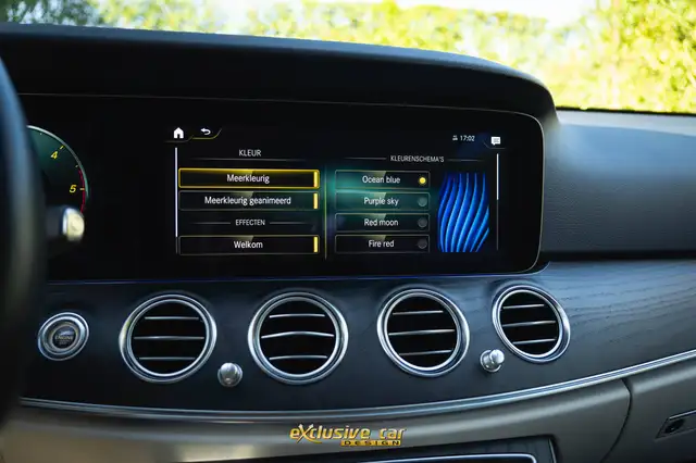 Mercedes-Benz E-Class view 27