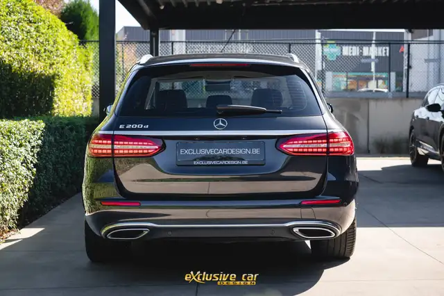 Mercedes-Benz E-Class view 6
