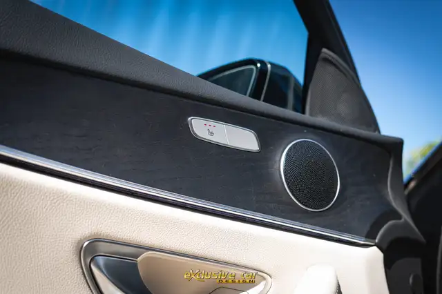 Mercedes-Benz E-Class view 13
