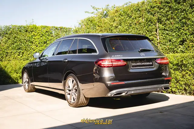 Mercedes-Benz E-Class view 7