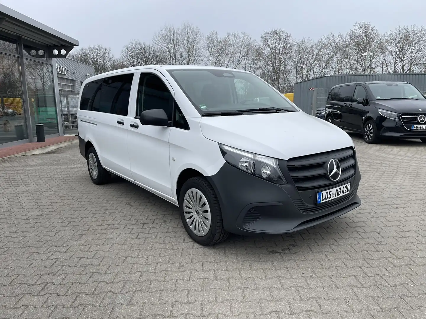 Mercedes-Benz Vito 119 CDI 4x4 Mixto Lang Blanc - 2