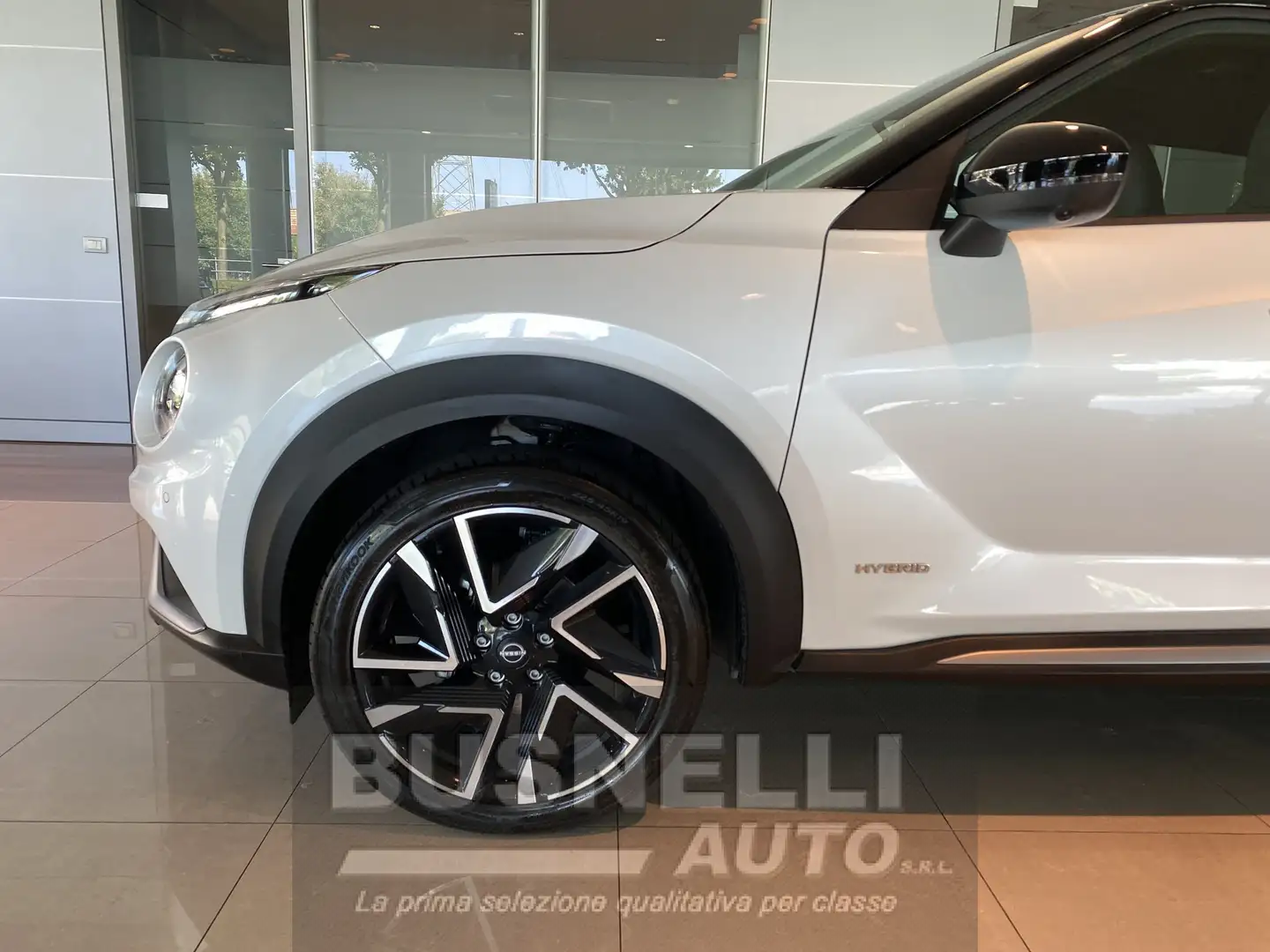 Nissan Juke 1.6 HEV FULL HYBRID 143CV N-DESIGN Bianco - 2