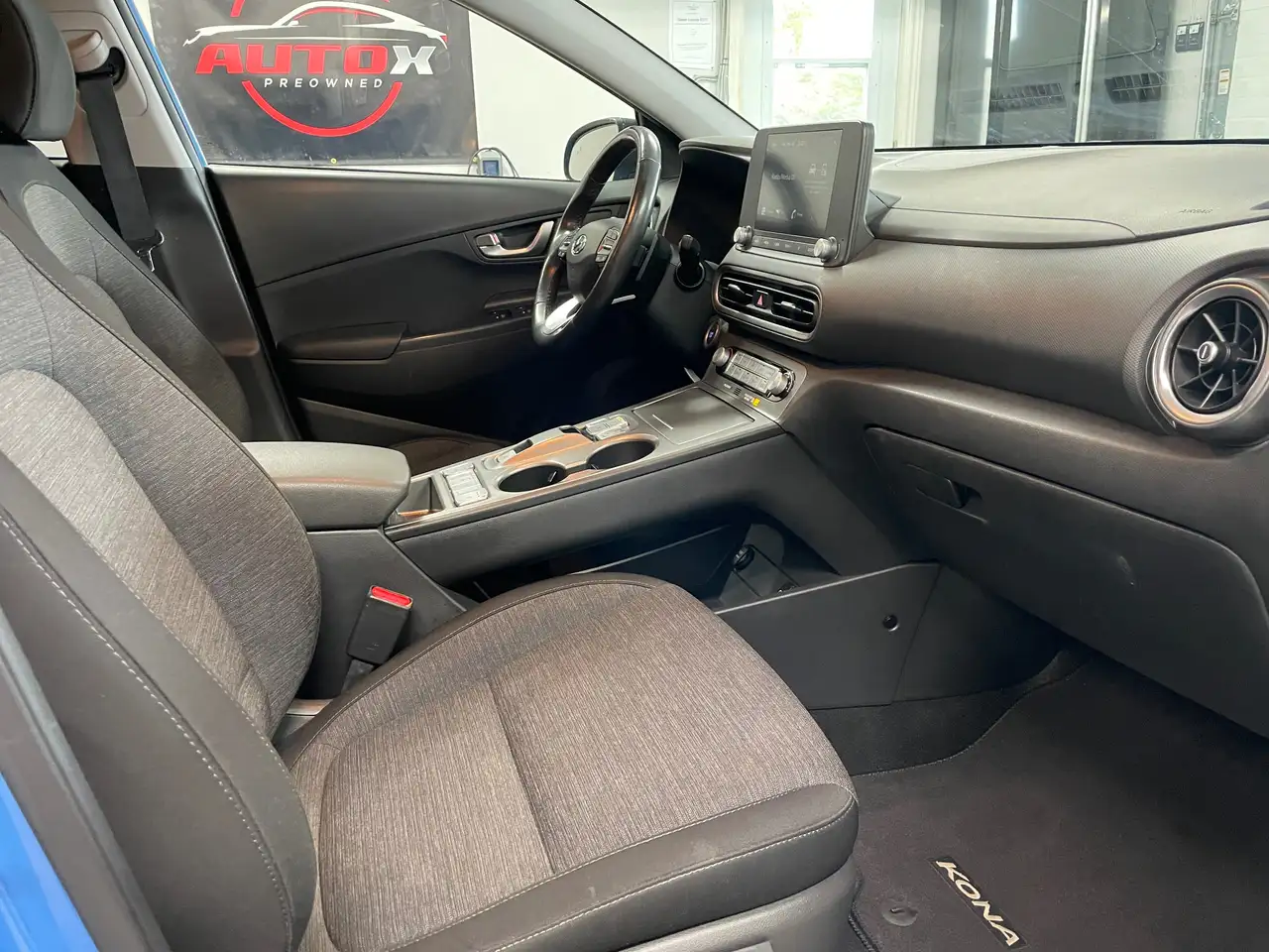 Hyundai KONA снимка Hyundai KONA