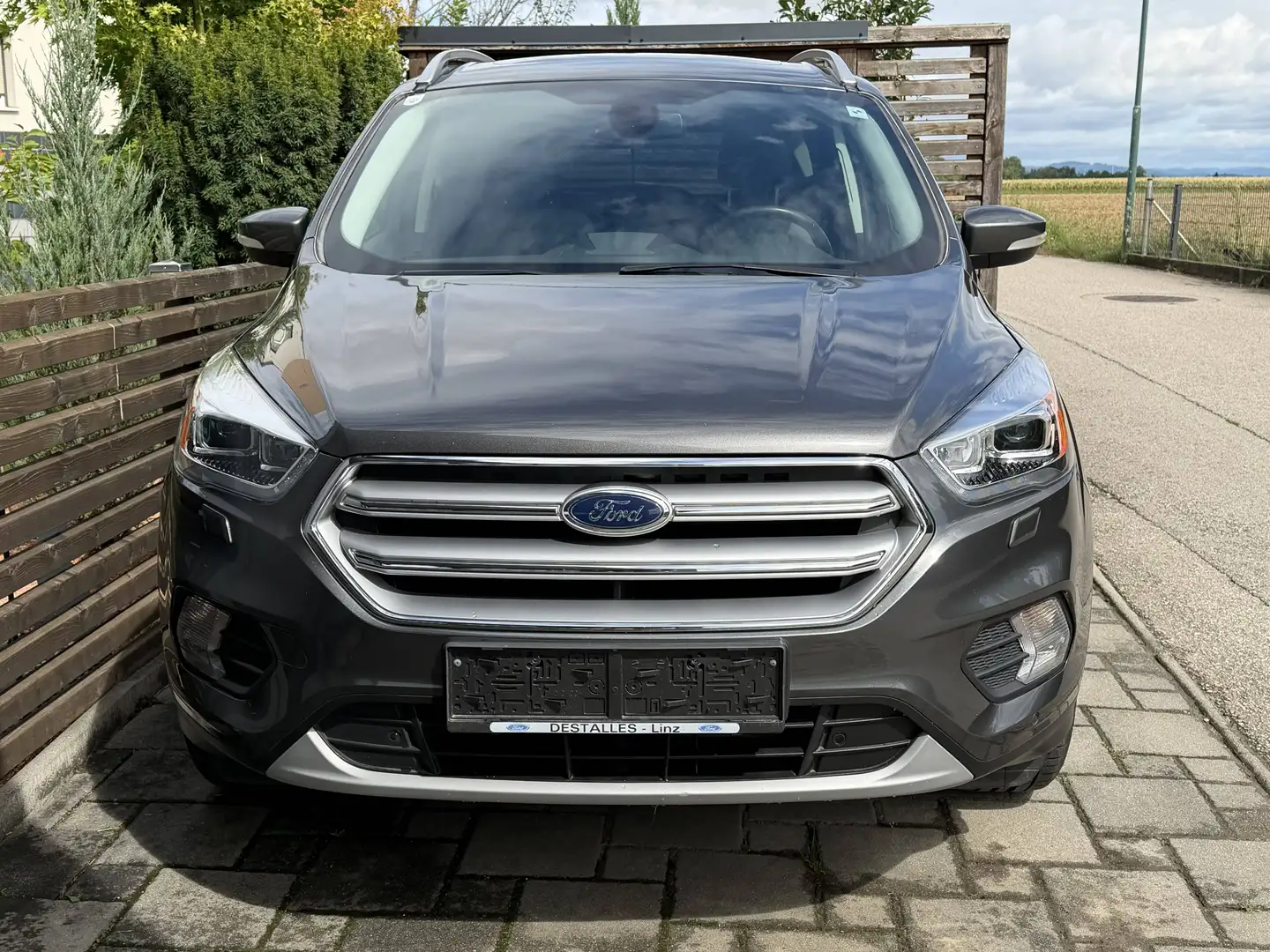 Ford Kuga Kuga 2,0 TDCi Titanium Start/Stop Powershift Aut. AWD Titanium Grau - 2