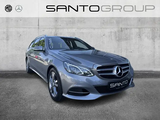 Mercedes-Benz E 220 BlueTEC T-Modell Avantgarde/Navi/SHD/Autom. Klima/LED/Park-Assist./Sitzhzg./R-CD/EASY-PACK Quickfold