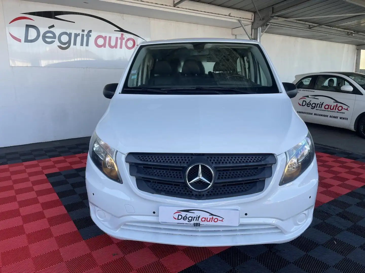 Mercedes-Benz Vito 114 CDI Long 9G-Tronic Base 9 places Wit - 2
