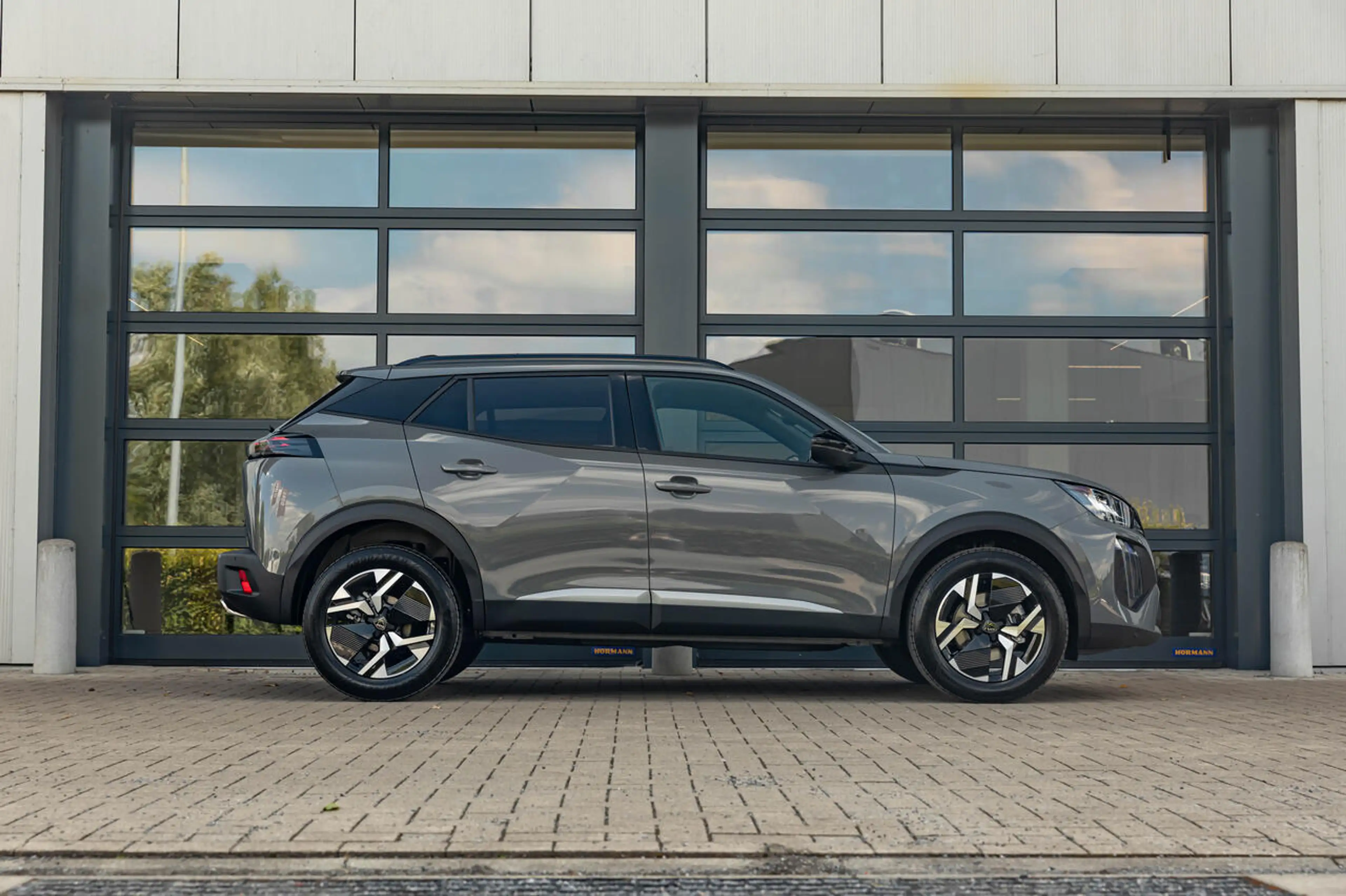Peugeot 2008 100 PK MT6 | 360° Camera | Keyless | Dodehoekde... — photo 5