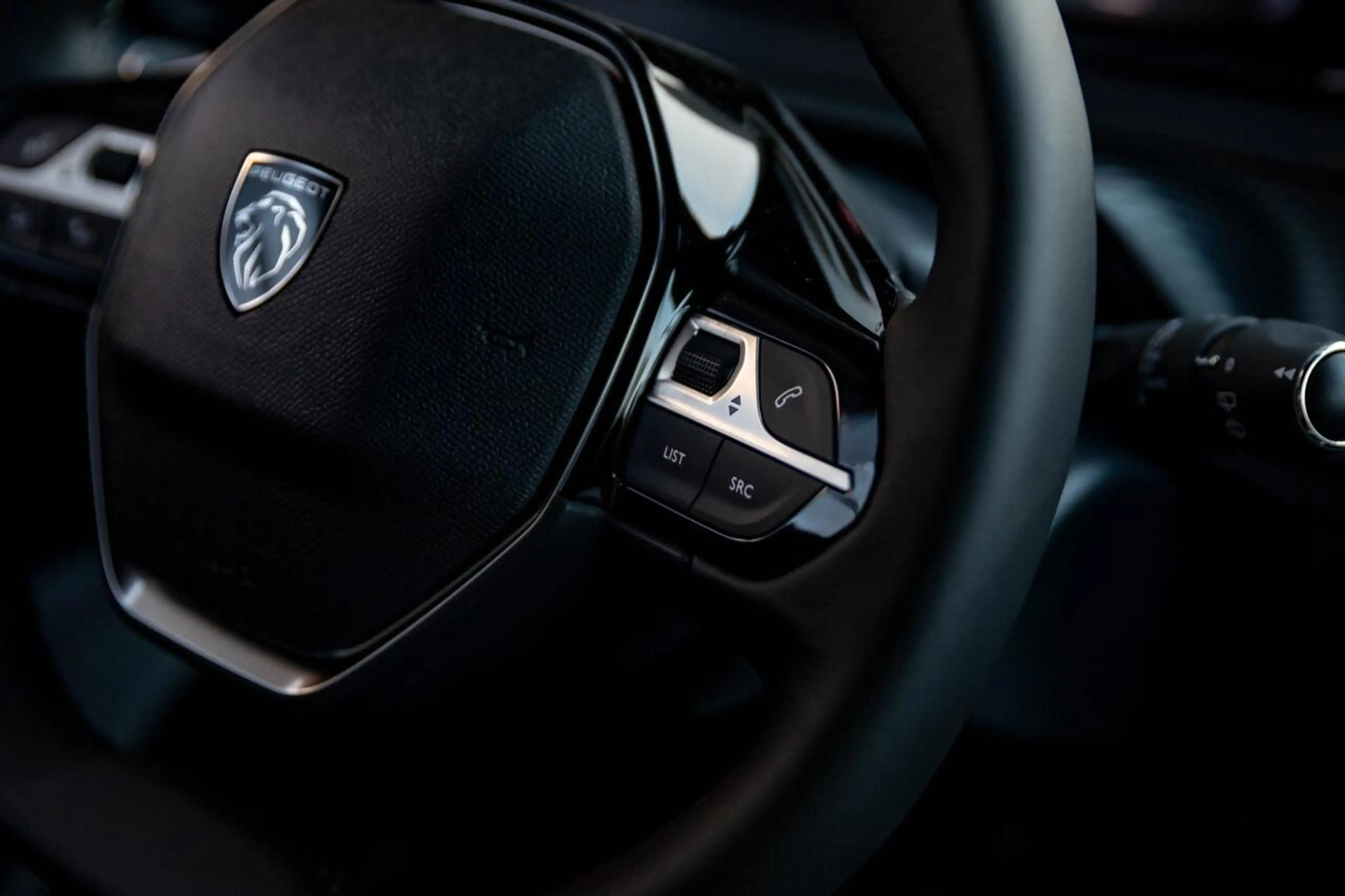 Peugeot 2008 100 PK MT6 | 360° Camera | Keyless | Dodehoekde... — photo 11