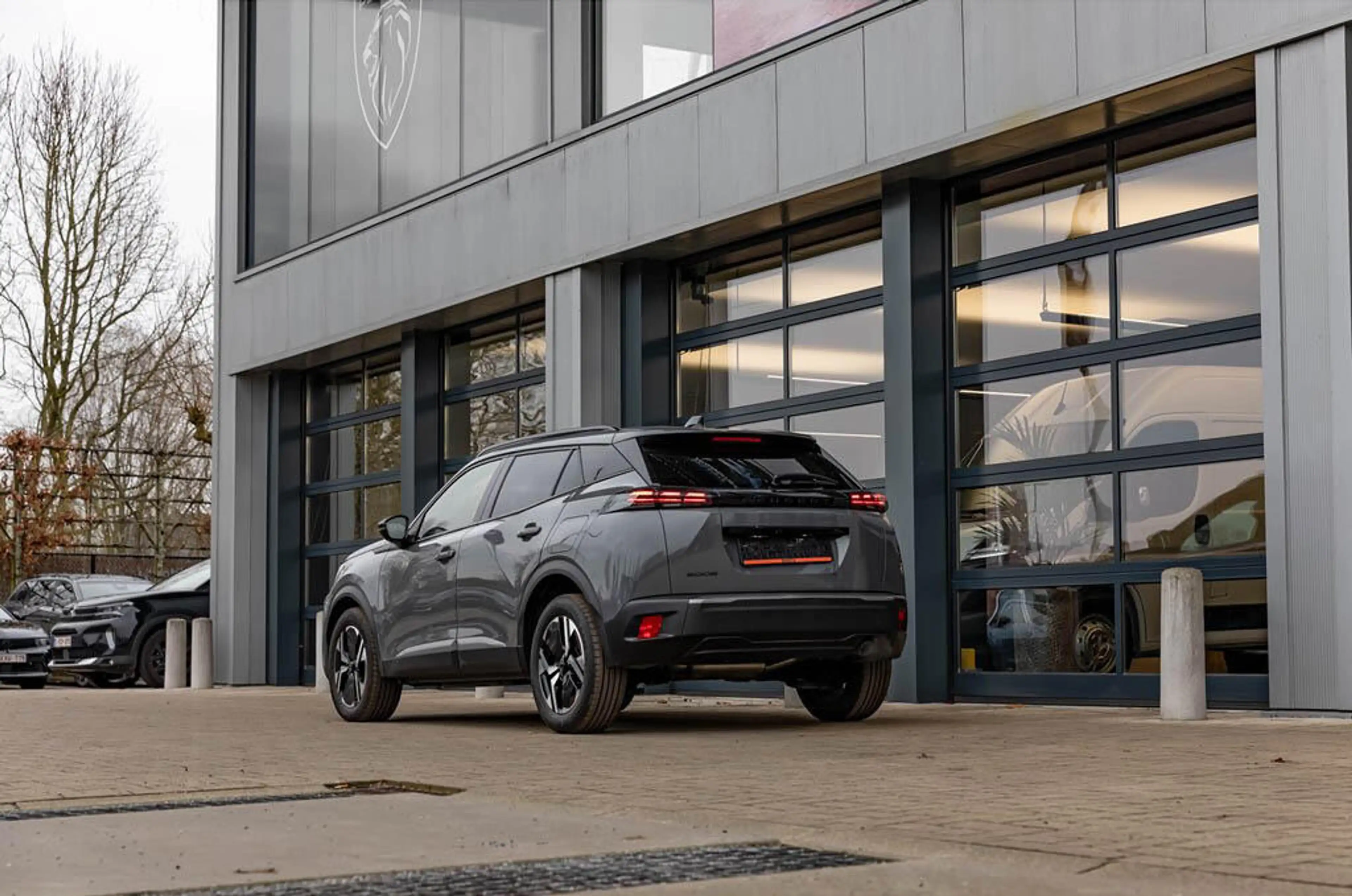 Peugeot 2008 100 PK MT6 | 360° Camera | Keyless | Dodehoekde... — photo 4
