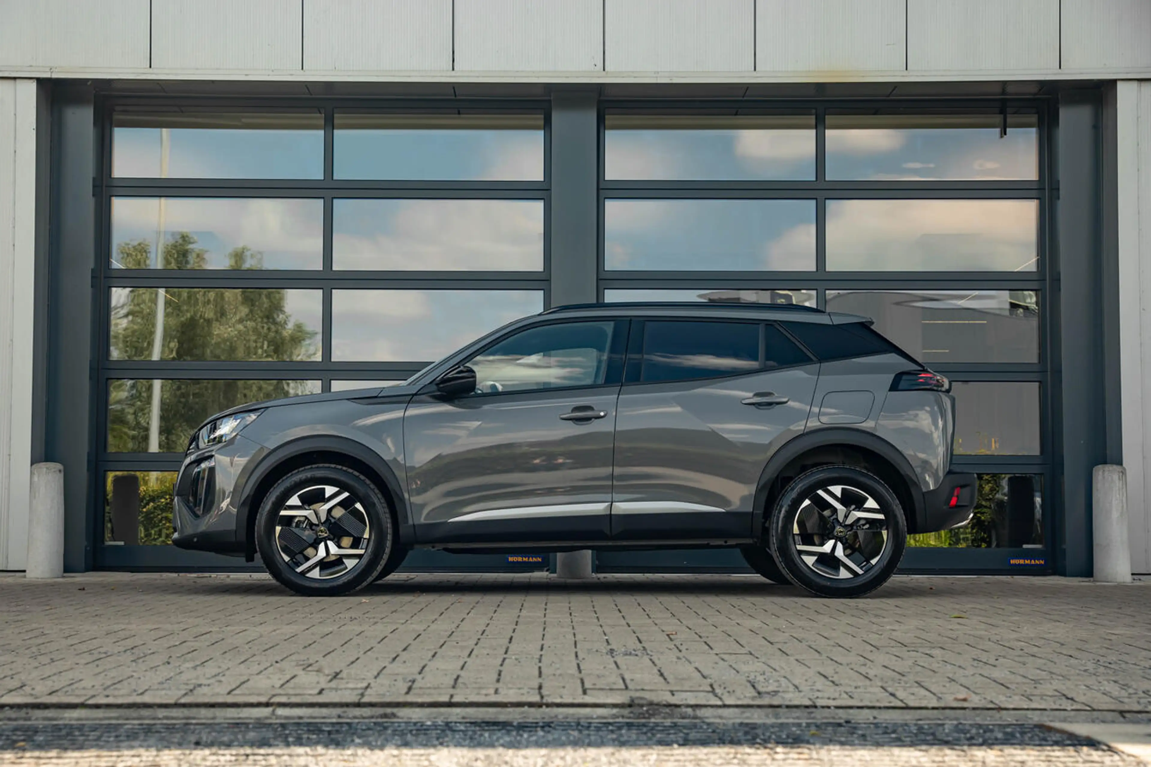 Peugeot 2008 100 PK MT6 | 360° Camera | Keyless | Dodehoekde... — photo 3