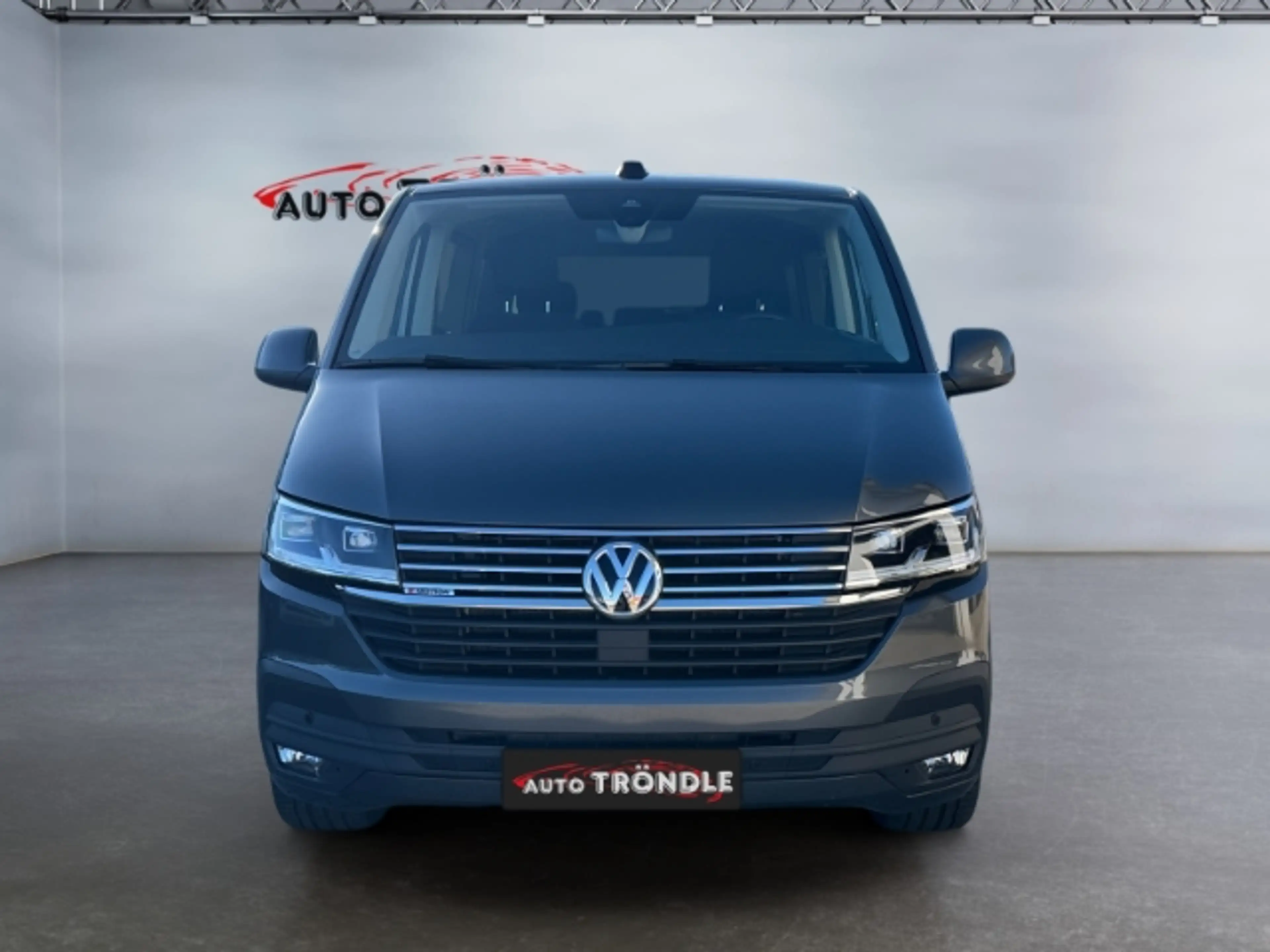 Volkswagen T6.1 Multivan 2.0 TDI DSG 4Motion Comfortline — photo 3
