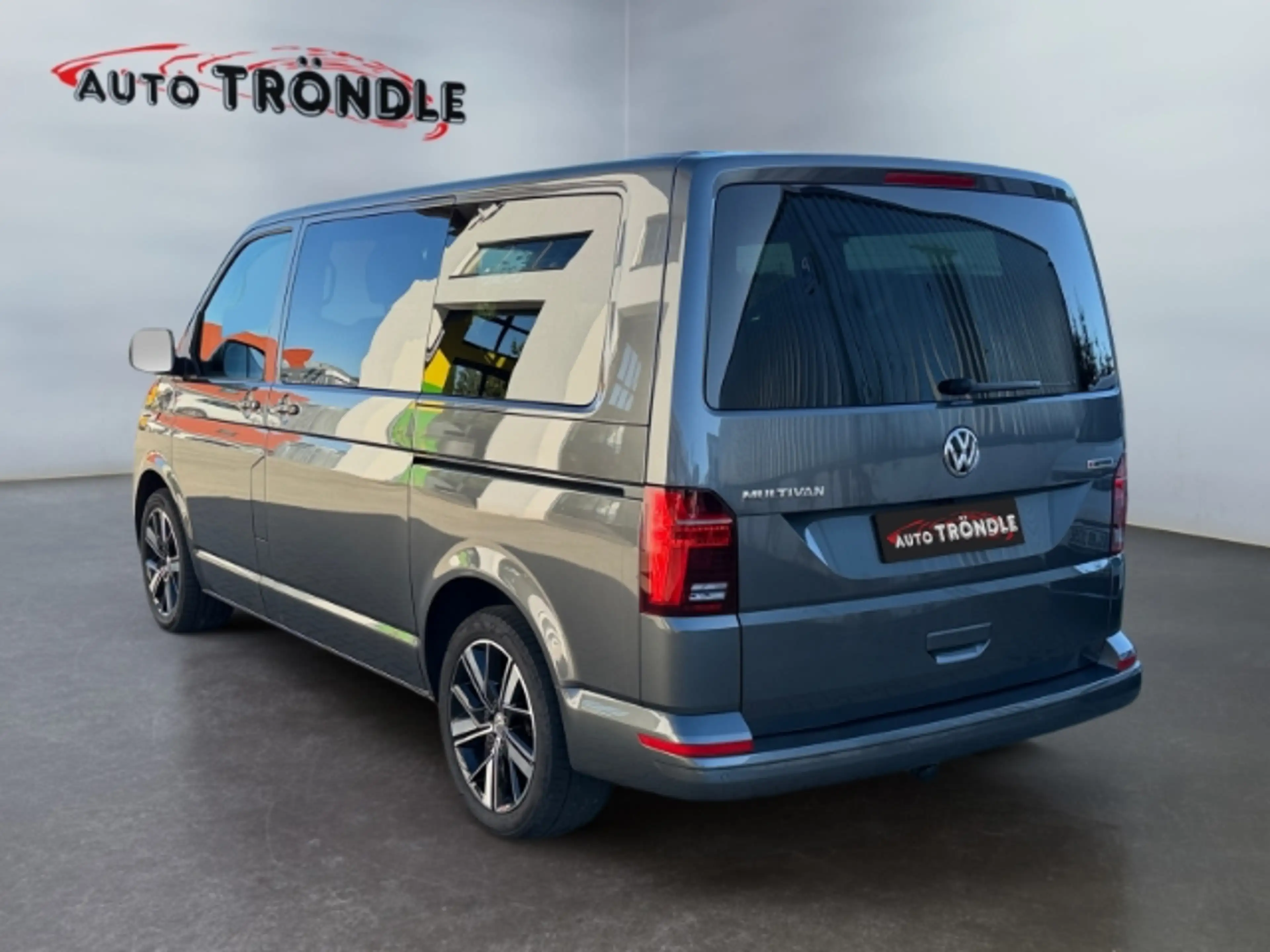 Volkswagen T6.1 Multivan 2.0 TDI DSG 4Motion Comfortline — photo 6