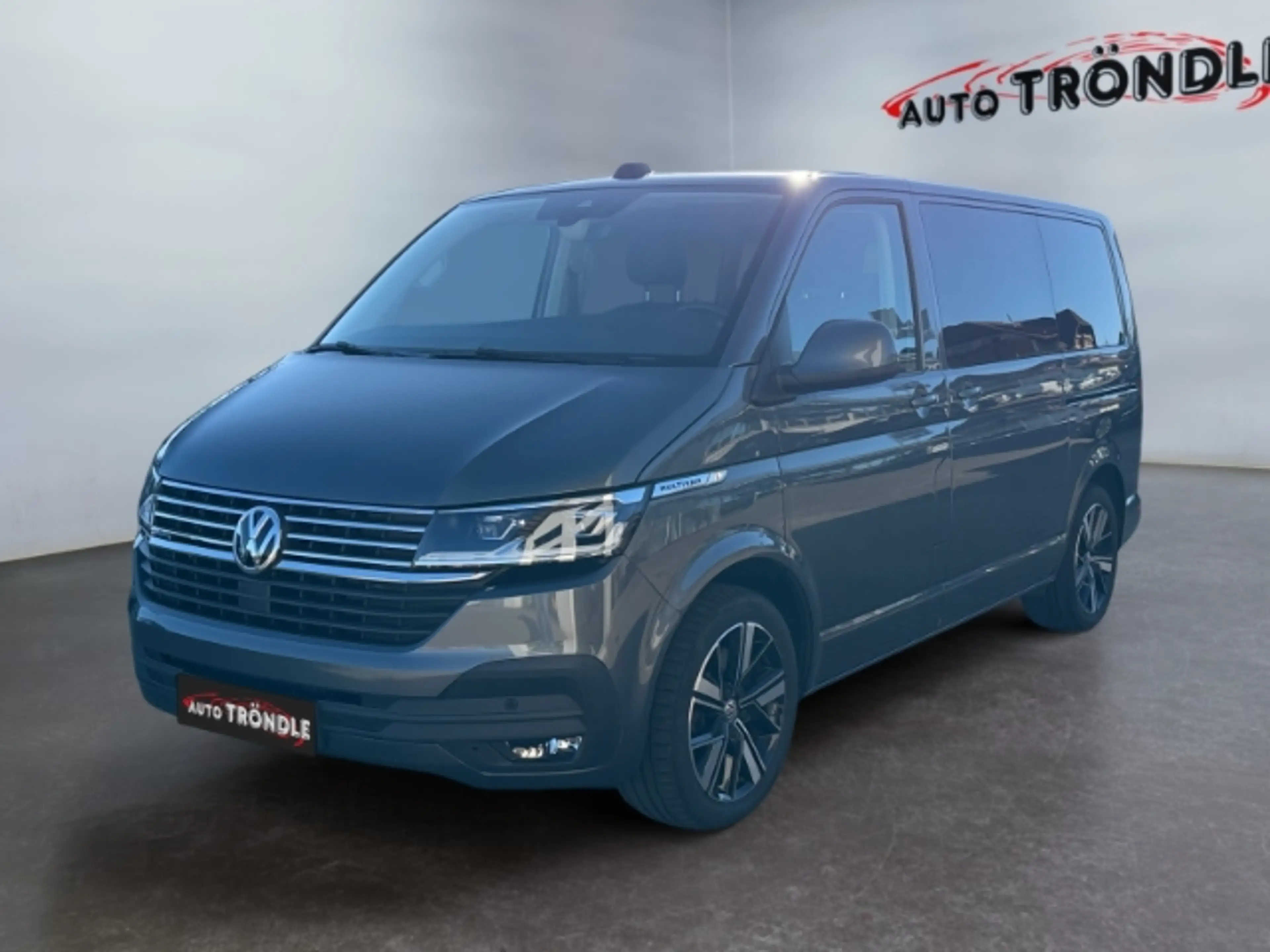 Volkswagen T6.1 Multivan 2.0 TDI DSG 4Motion Comfortline — photo 2