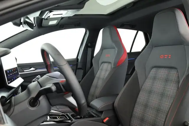 Volkswagen Golf view 6