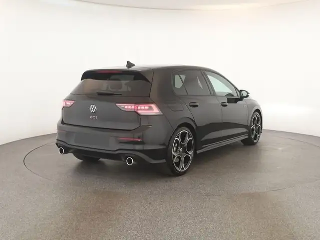 Volkswagen Golf view 12