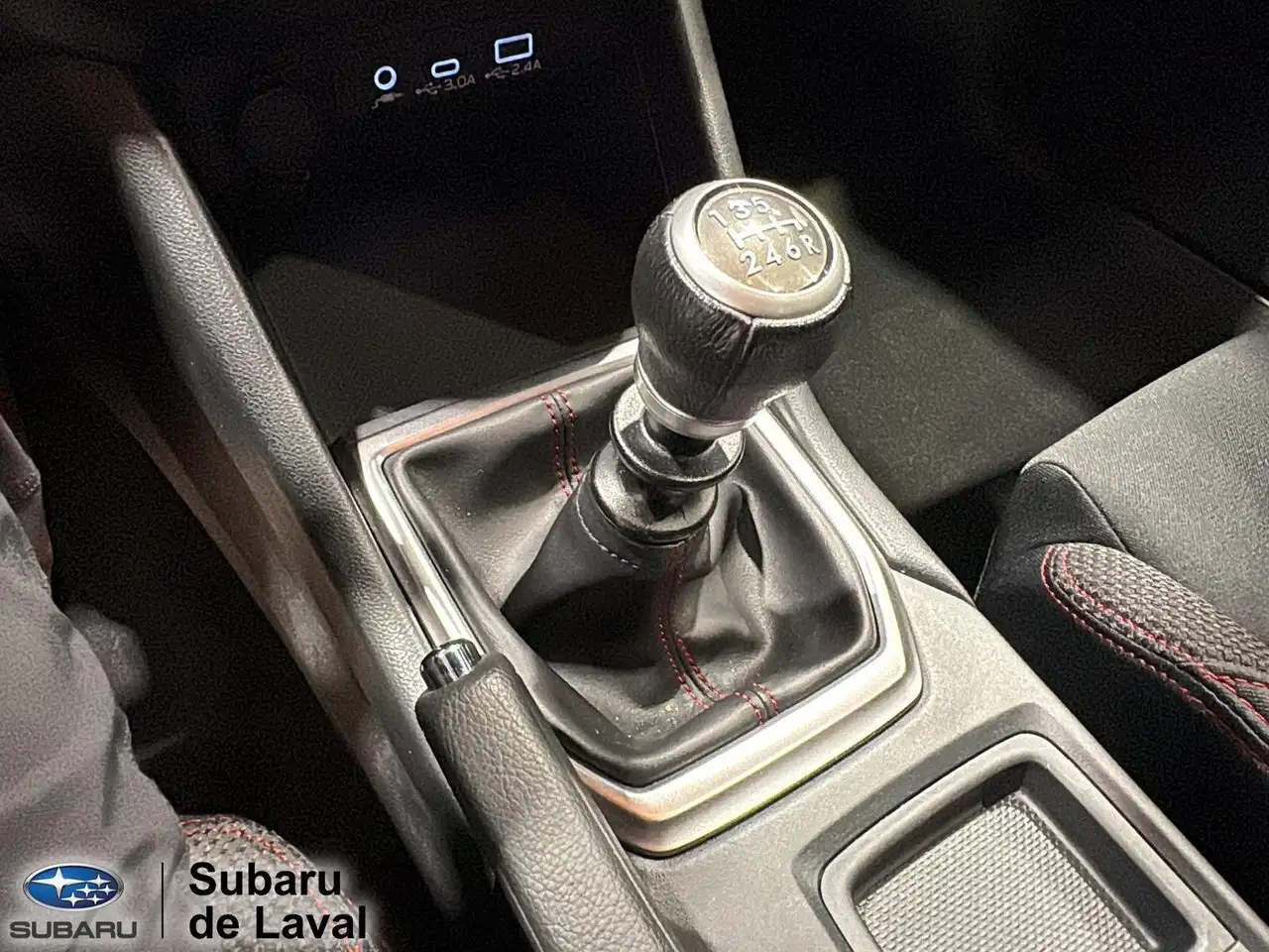 Subaru WRX снимка Subaru WRX