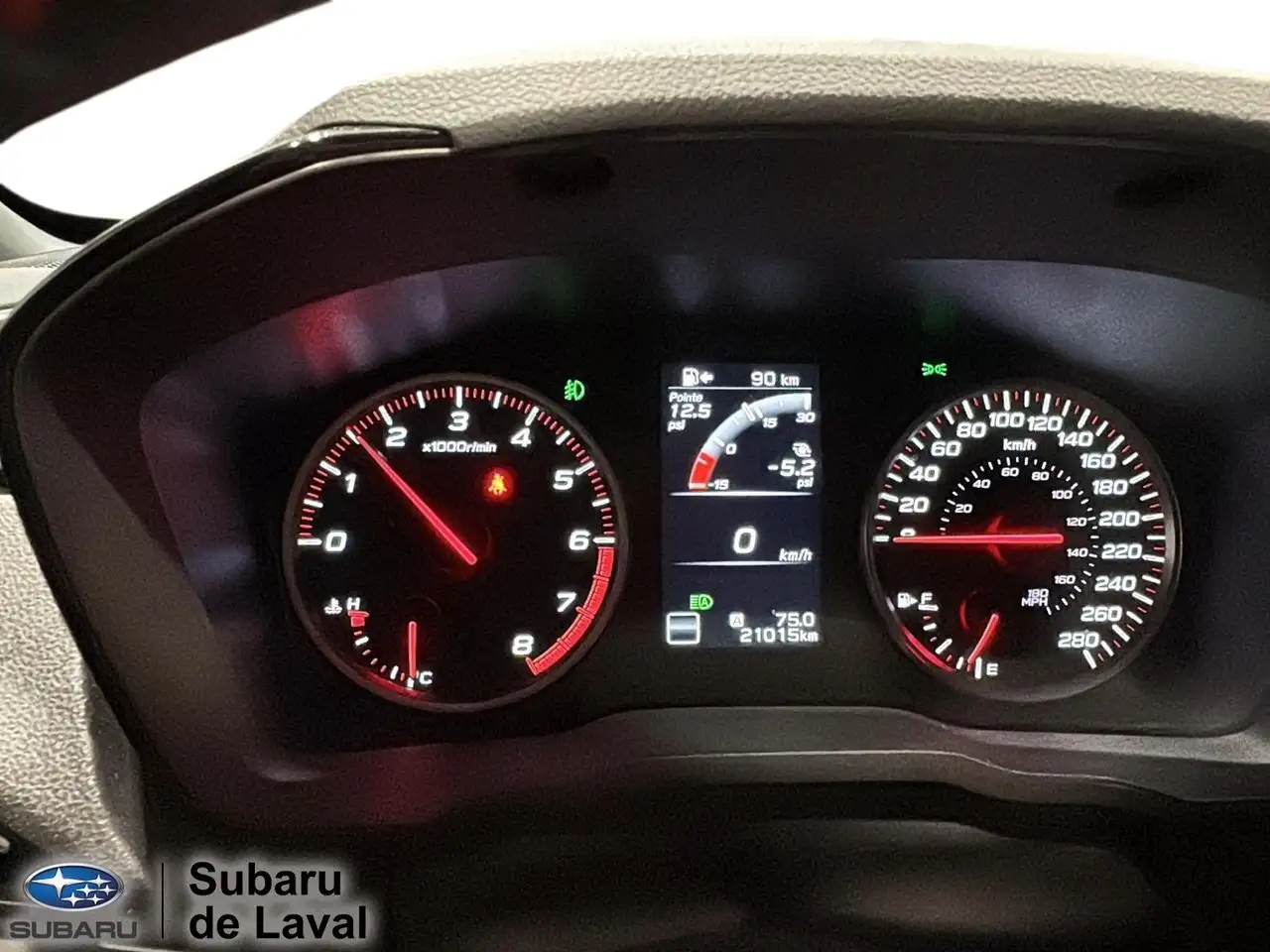Subaru WRX снимка Subaru WRX