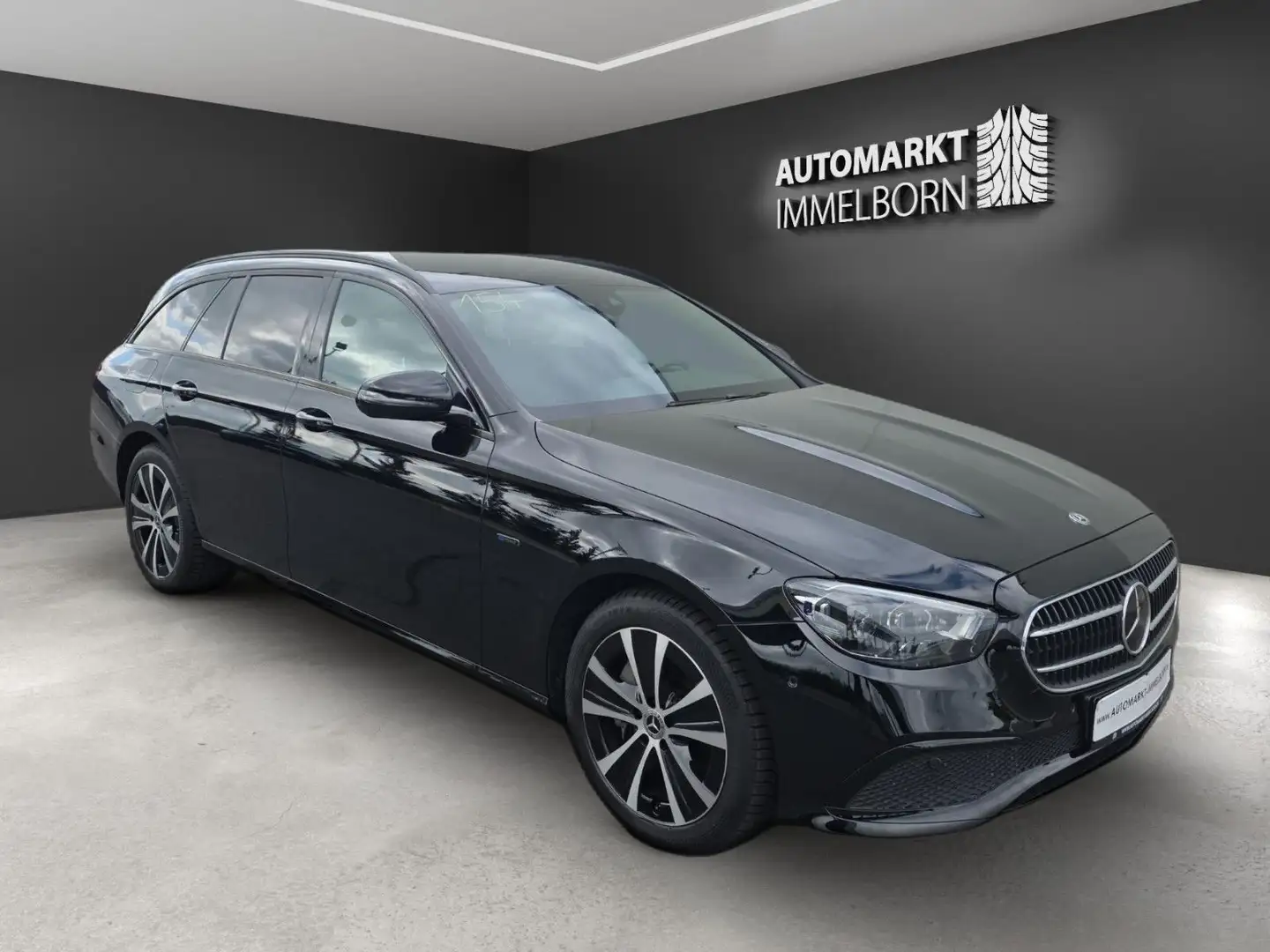 Mercedes-Benz E 300 e Burmest*Night*Mubeam*Distro*AHK*Kamera*D Schwarz - 1