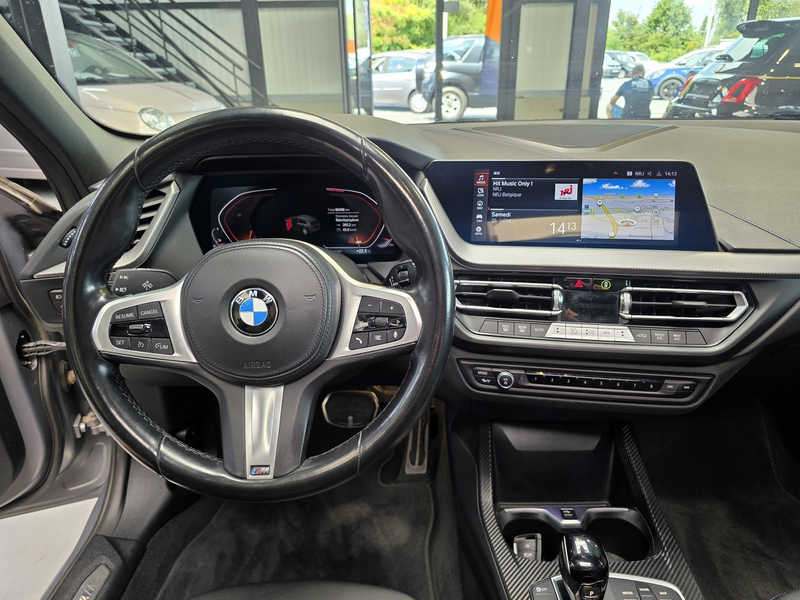 BMW 118 iA PACK M INT/ EXT // GARANTIE 1 AN // — photo 10