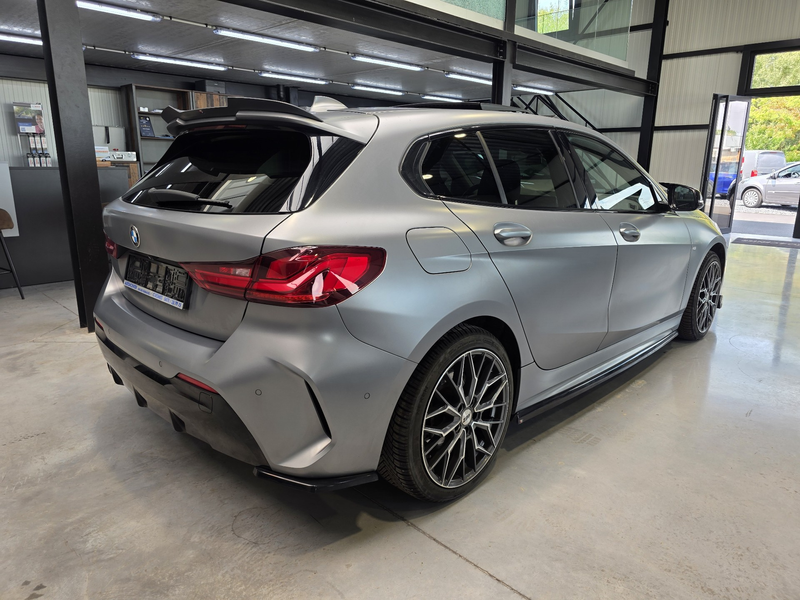 BMW 118 iA PACK M INT/ EXT // GARANTIE 1 AN // — photo 4