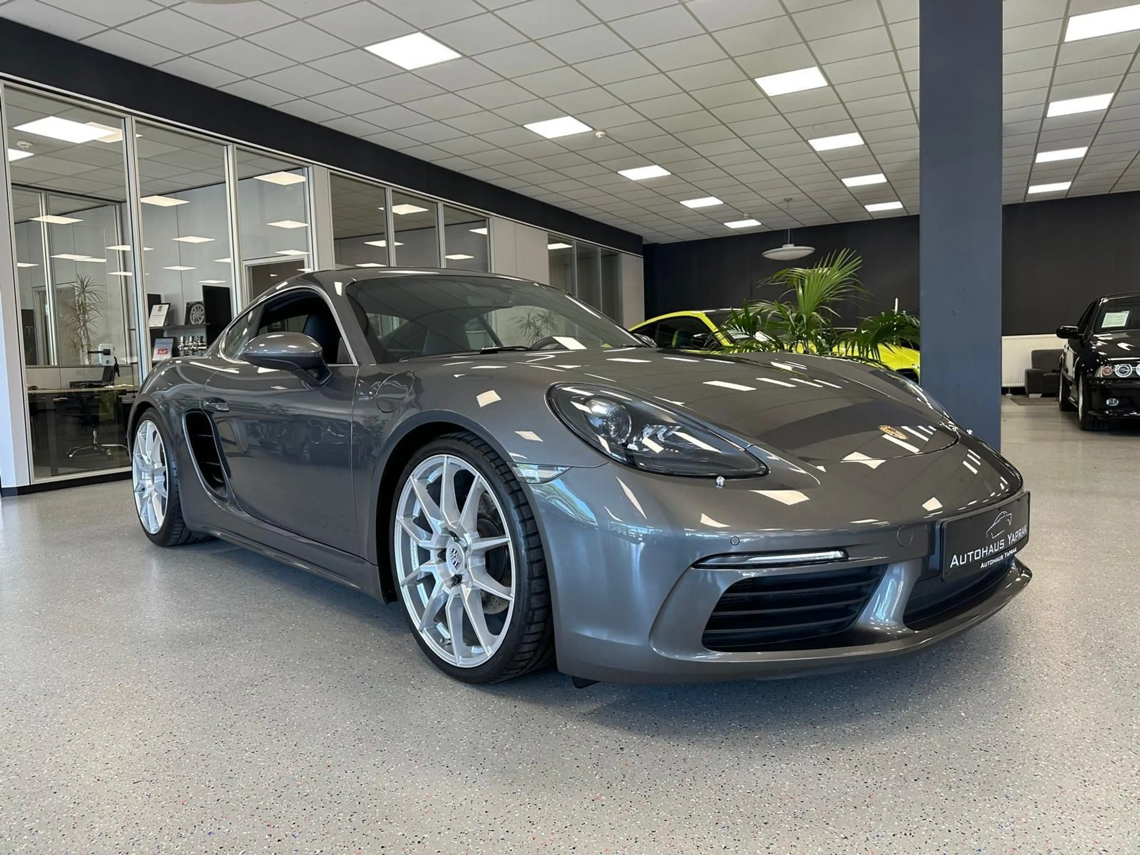 Porsche Cayman 718|2HD|S.heft|20"|DAB|Kamera|unfallfrei — photo 9