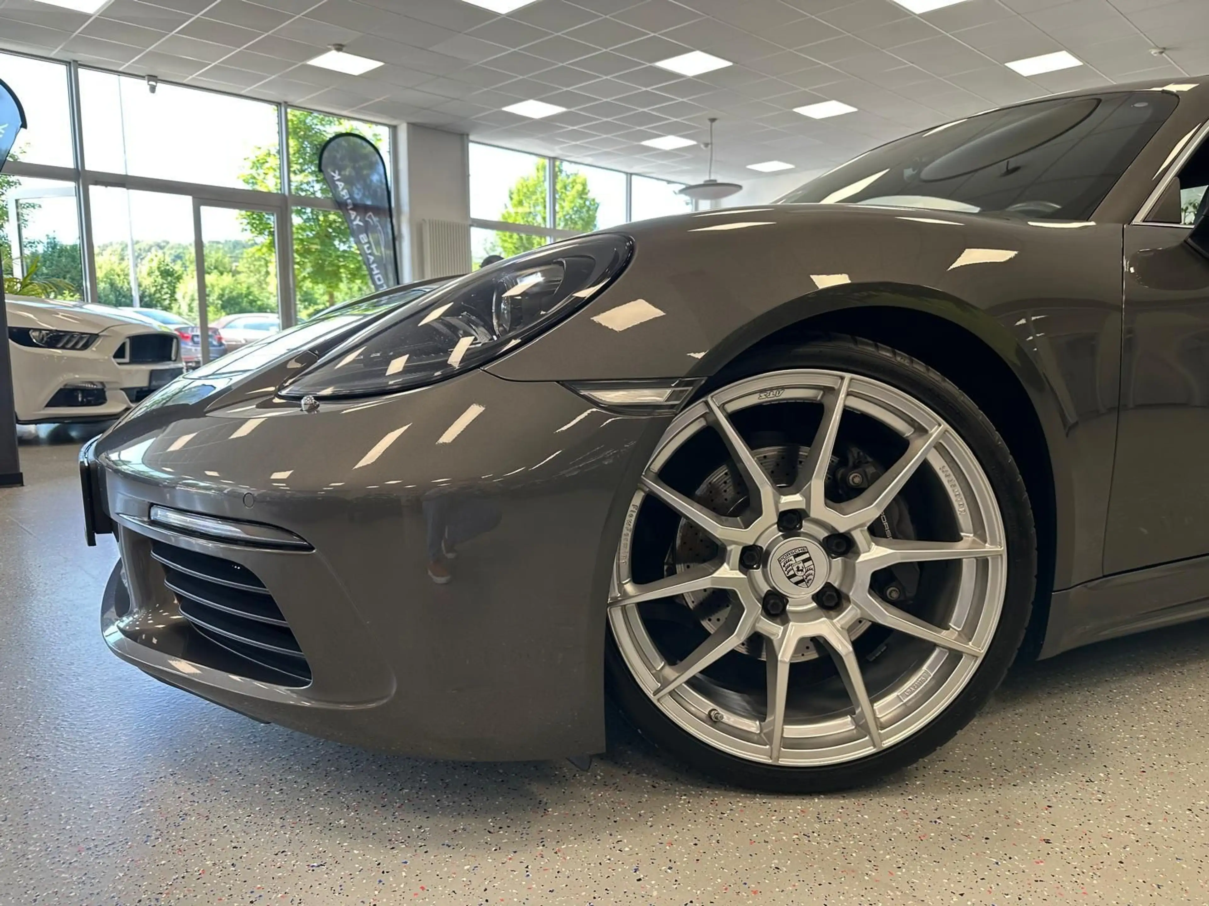 Porsche Cayman 718|2HD|S.heft|20"|DAB|Kamera|unfallfrei — photo 6