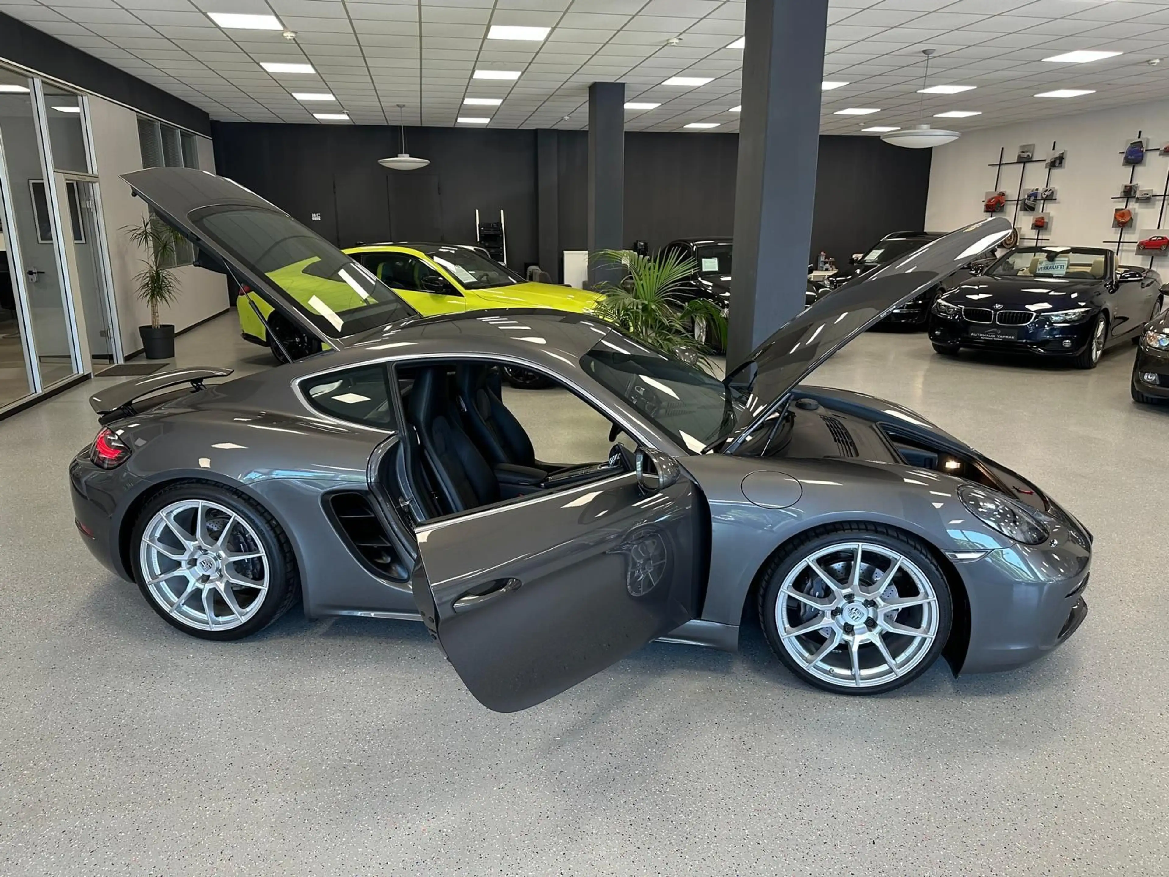 Porsche Cayman 718|2HD|S.heft|20"|DAB|Kamera|unfallfrei — photo 3