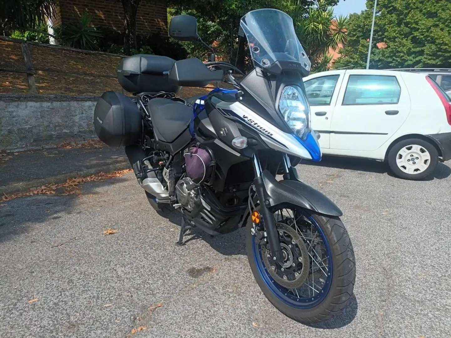 Suzuki V-Strom 650 XT Bleu - 2