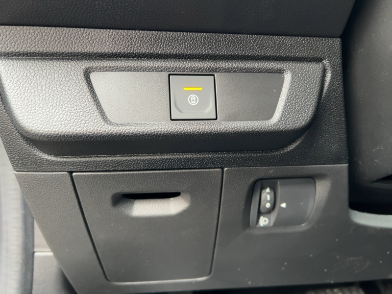 Dacia Jogger Expression HYBRID 140 7-Sitzer PDC KLIMA ZV — photo 19
