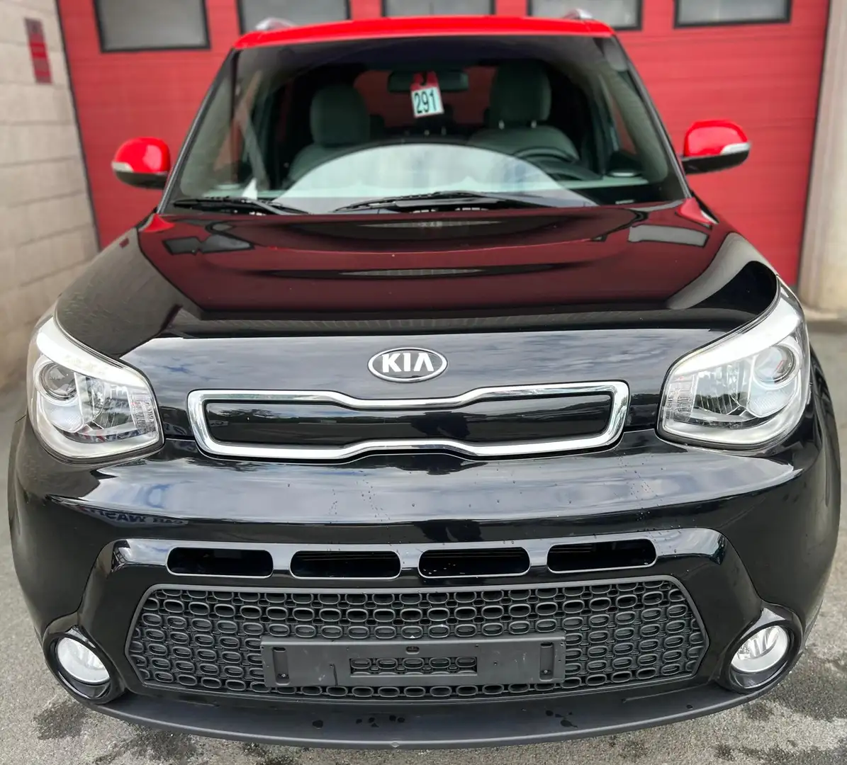 Kia Soul 1.6i Play + CAMÉRA + NAVI + BOITE AUTOMAAT Zwart - 2