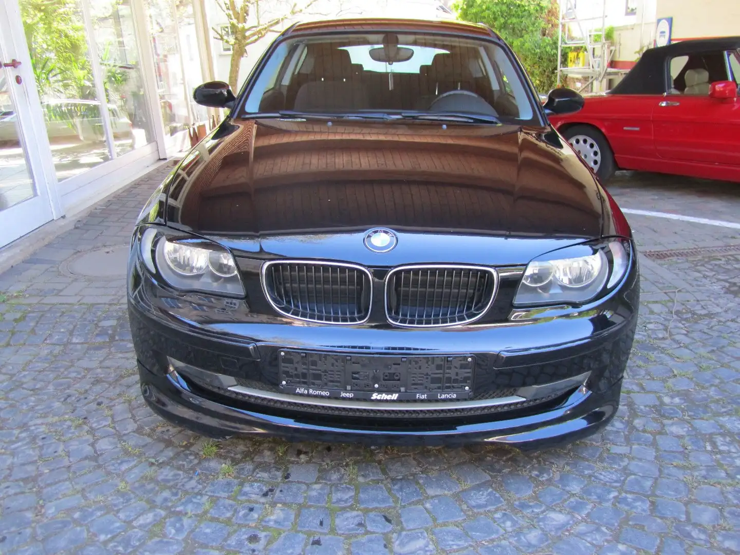 BMW 116 Baureihe 1 Lim. 116i Schwarz - 2