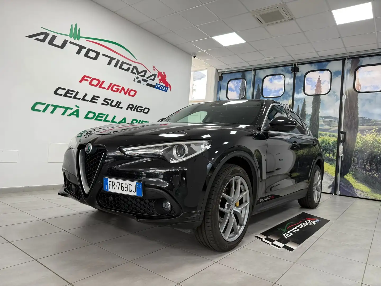 Alfa Romeo Stelvio Stelvio 2.2 t Executive Q4 210cv Noir - 1