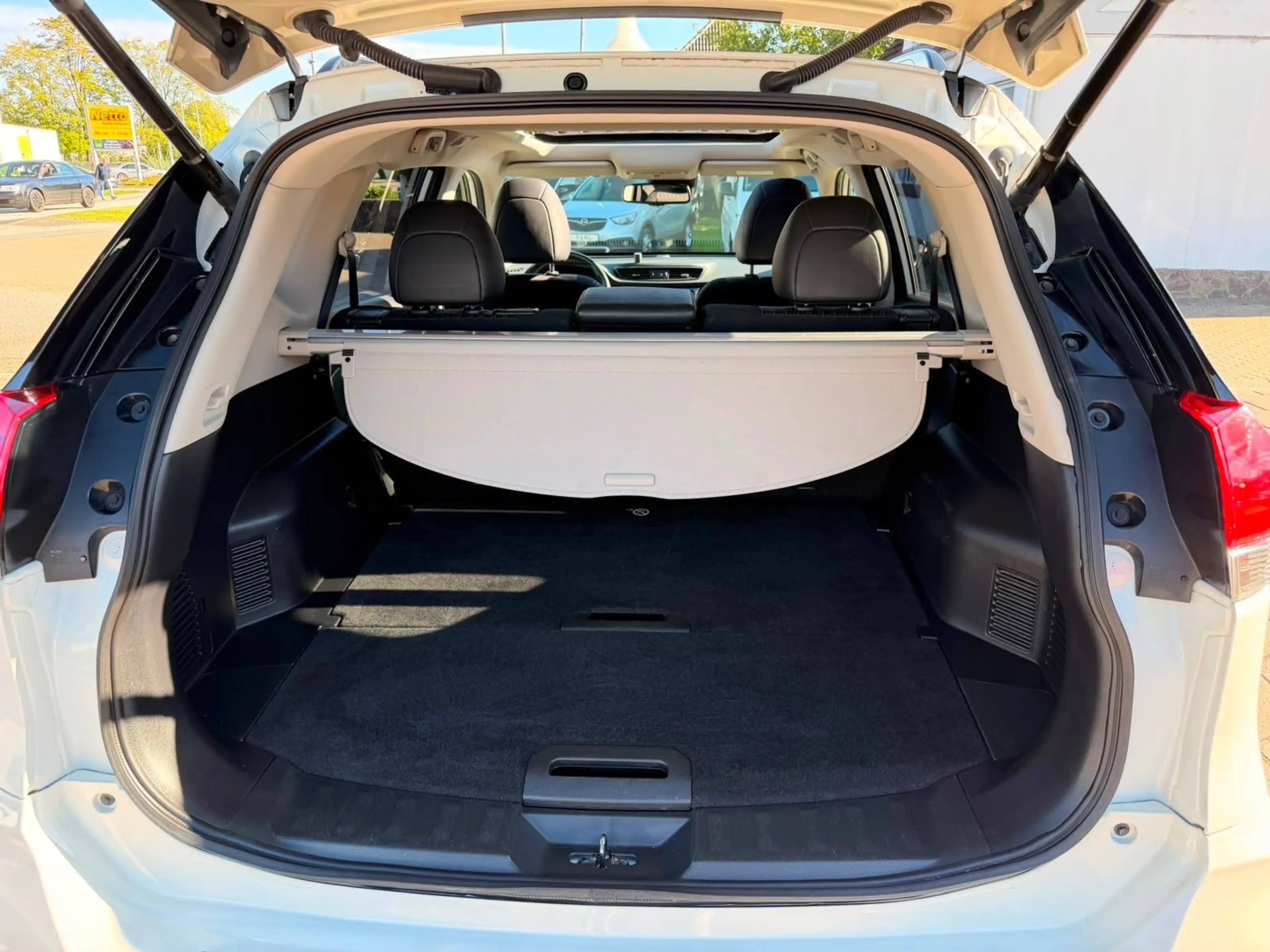 Nissan X-Trail 1.7 DCi Aut. N-TEC 4x4 PANO 360°LED AHK — photo 8
