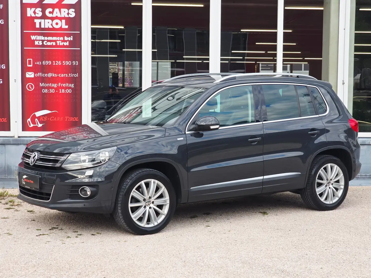 Volkswagen Tiguan 1,4 TSI Life 4Motion Navi, SHZ... Grau - 1
