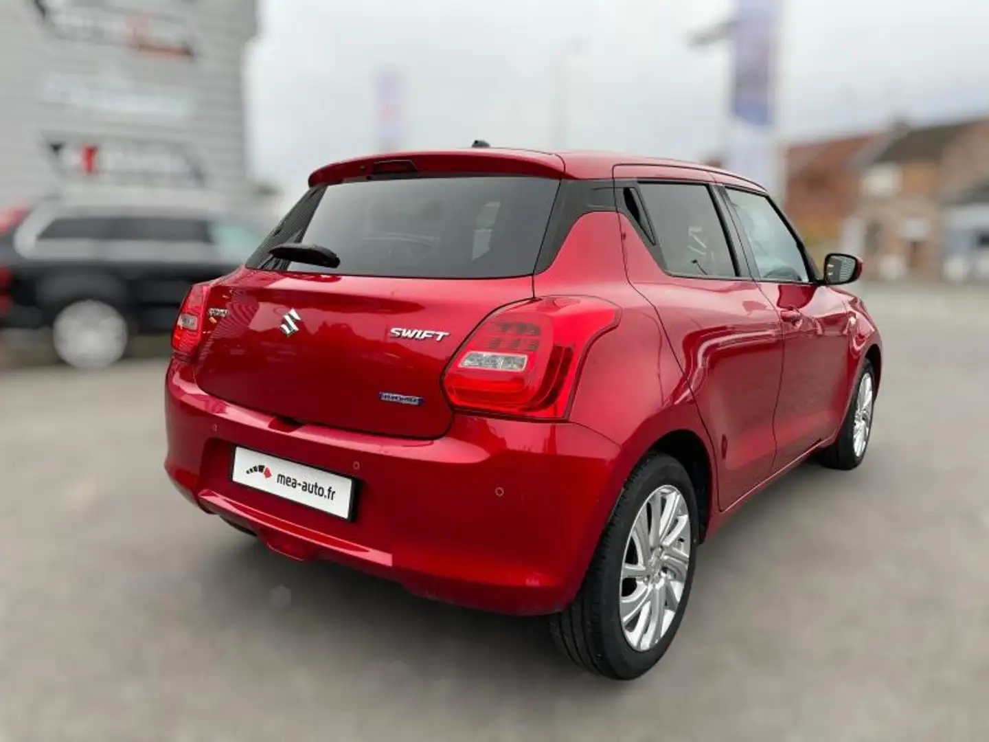 Suzuki Swift 1.2 Dualjet Hybrid 83ch Privilège Rouge - 2