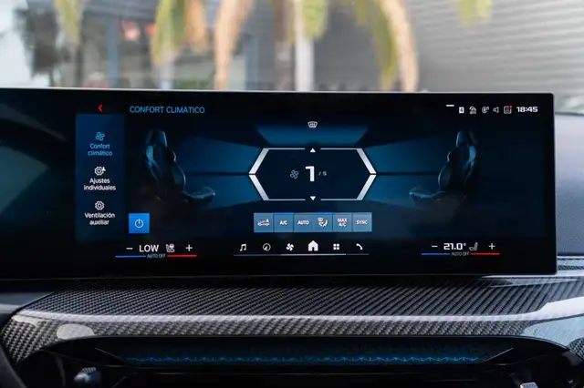 BMW M2 view 14