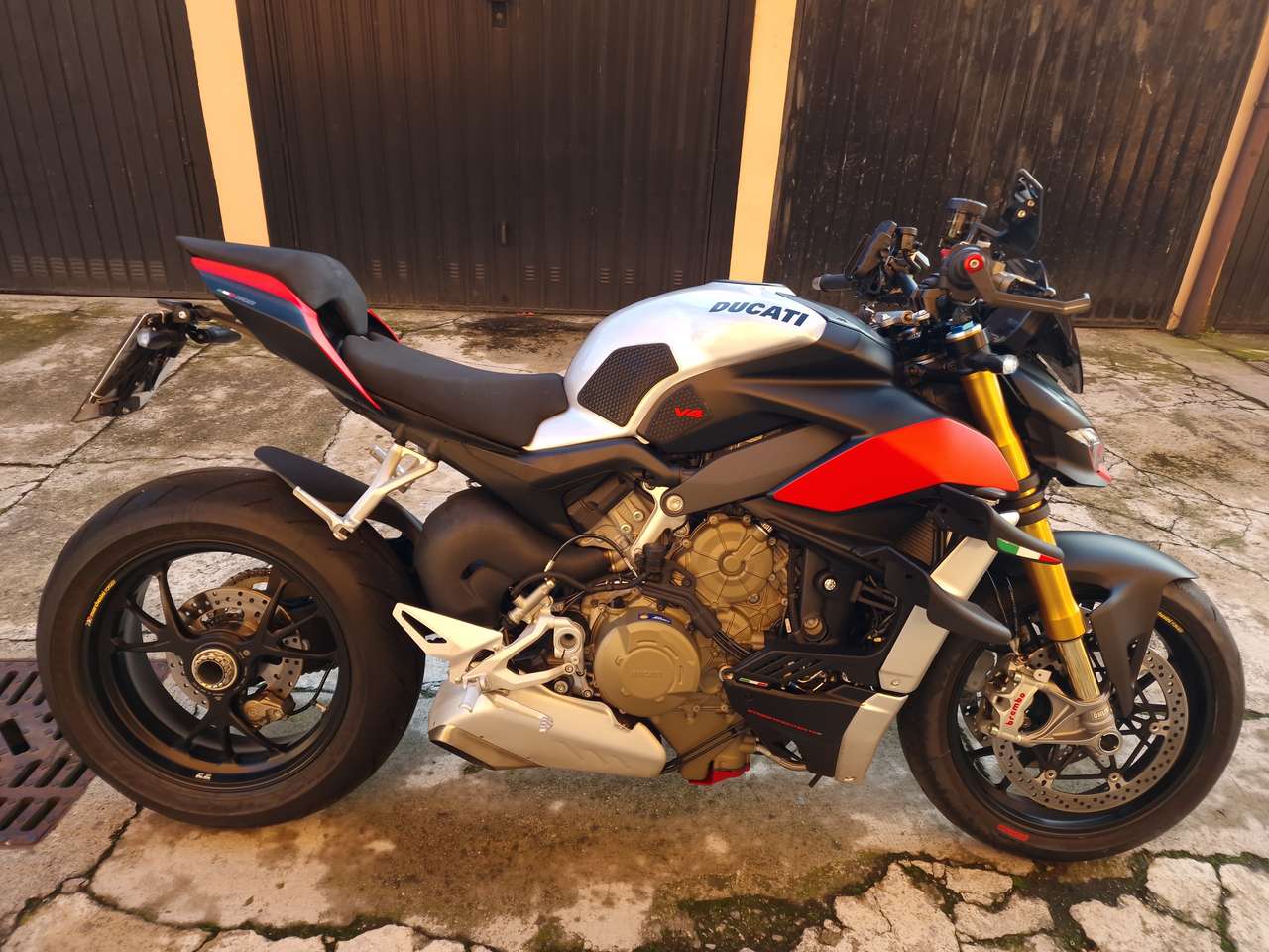 Ducati Streetfighter V4S