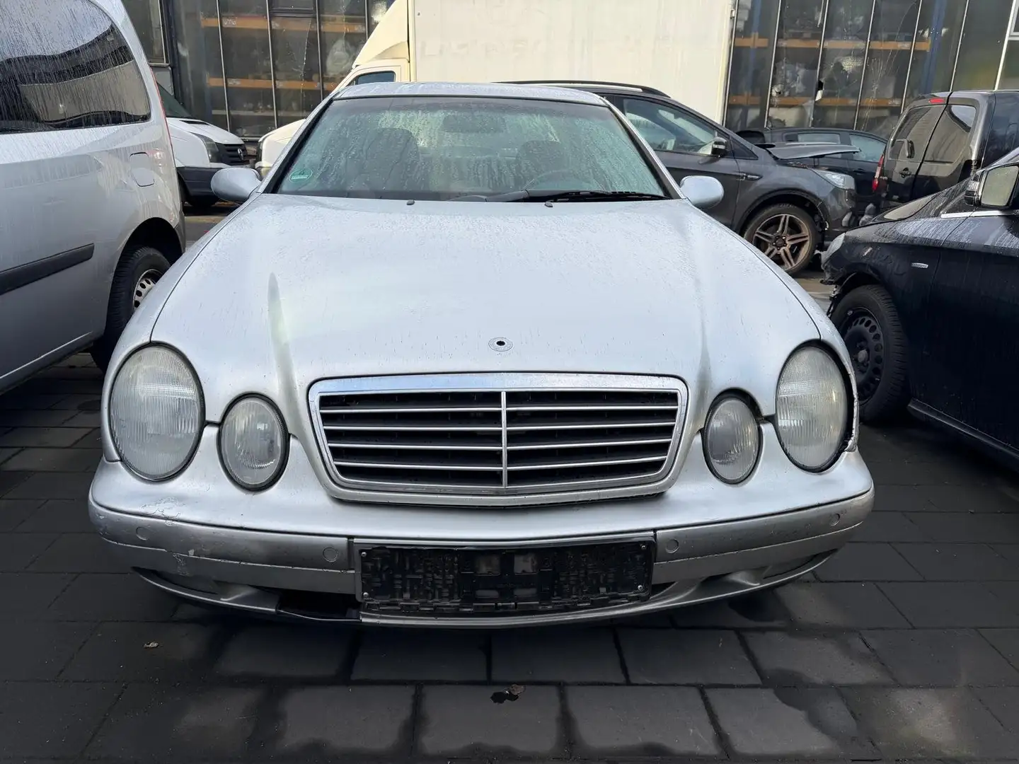 Mercedes-Benz CLK 200 CLK-Klasse Coupe Elegance Gris - 2