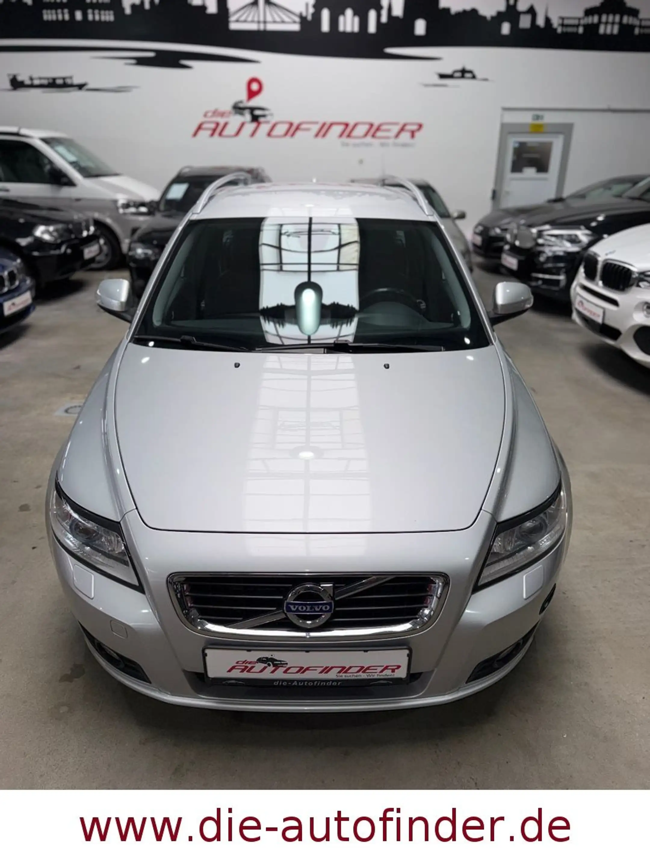 Volvo V50 Kombi 2.0 F Edition Xenon,Leder,Sitzh,PDC — photo 6