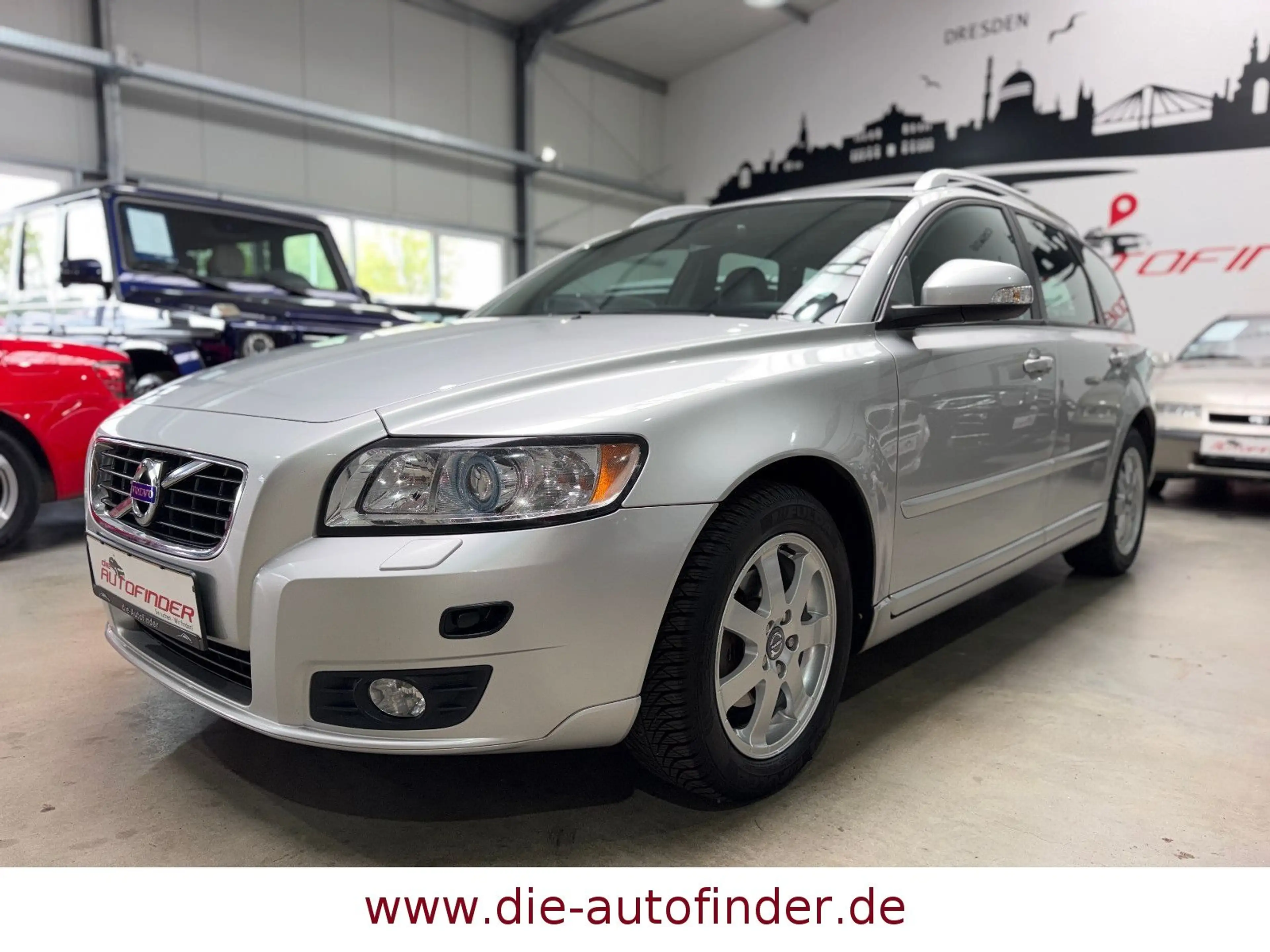Volvo V50 Kombi 2.0 F Edition Xenon,Leder,Sitzh,PDC